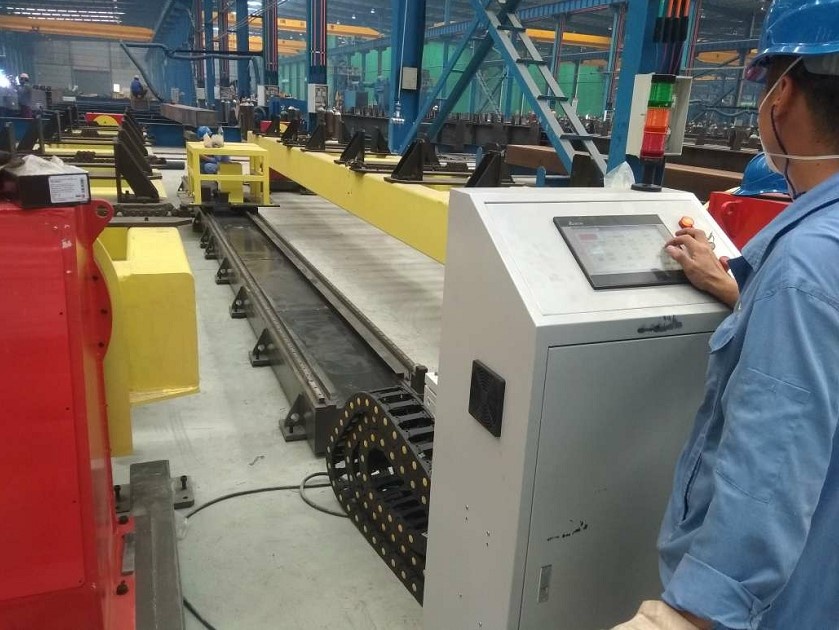 ���͸ֹ����ӻ�е������վ